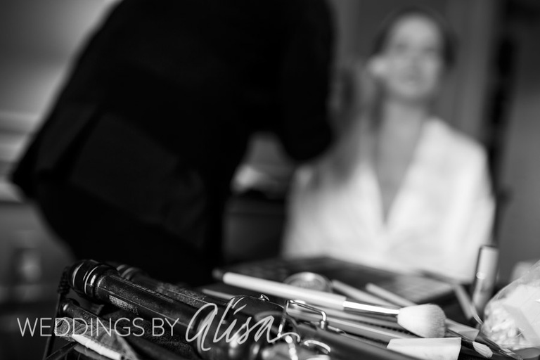 Bride getting ready for wedding at Omni William Penn in Pittsburgh