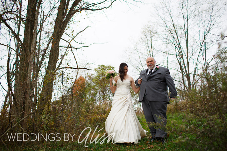 Fall outdoor wedding at rustic barn in Pittsburgh