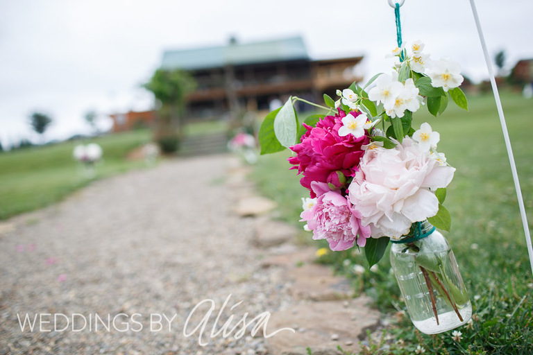 Live music for outdoor wedding ceremony