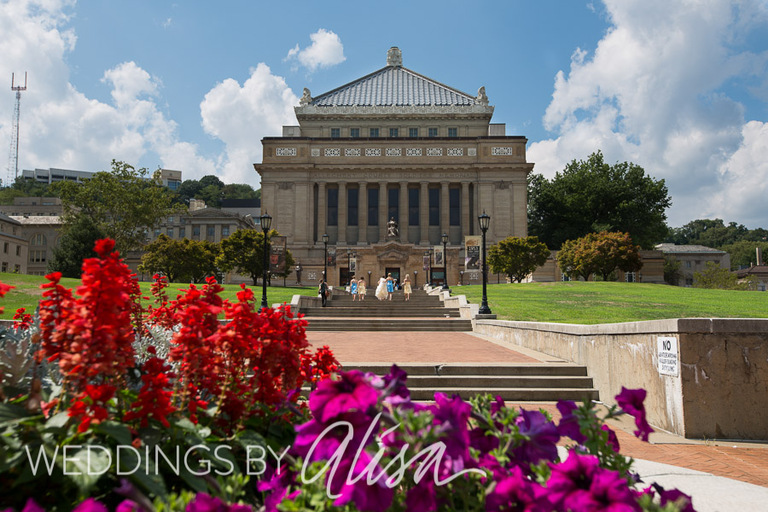 Summer outdoor wedding at Soldiers and Sailors Hall in Oakland