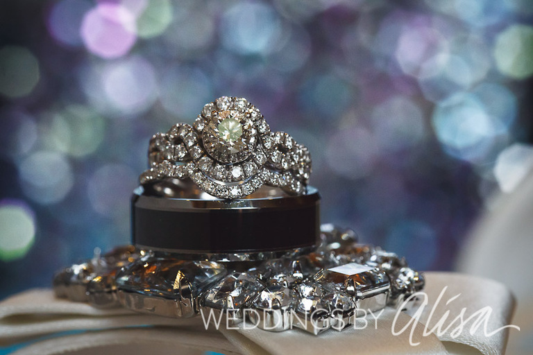 Best Wedding Detail Photographer Ring Shots