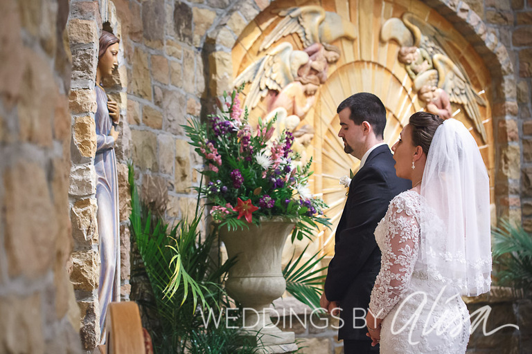 Ave Maria to Blessed Mother at Pittsburgh Wedding