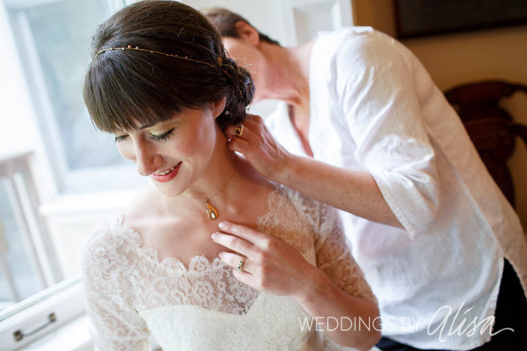 Mom helps bride get ready for Mellon Park wedding
