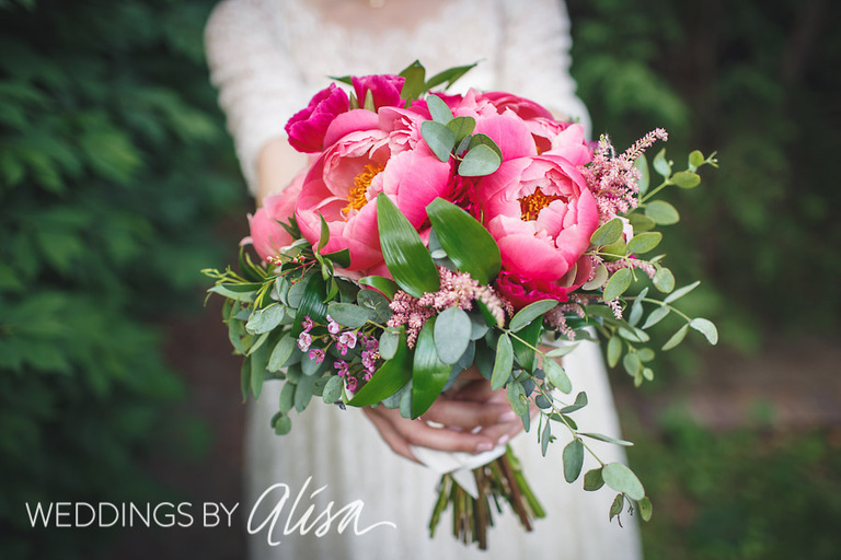 Green Sinner bridal bouquet