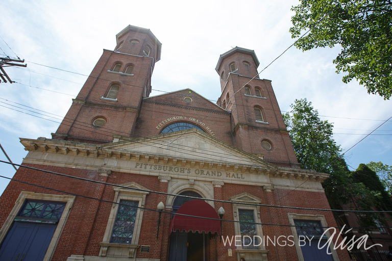 Wedding ceremony at the Priory in Pittsburgh