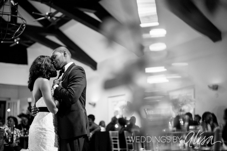 First Dance between bride and groom at Edgewood Club