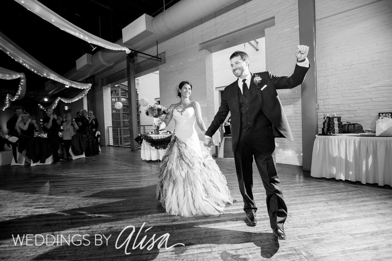Wheeling-Artisan-Center-Wedding-Photos-38
