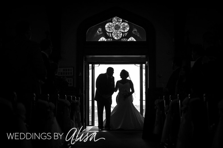 Dad walks bride down the aisle in Catholic Wedding in Pittsburgh