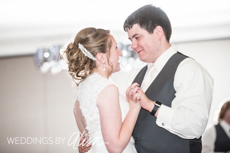 sheraton-pittsburgh-airport-wedding-53