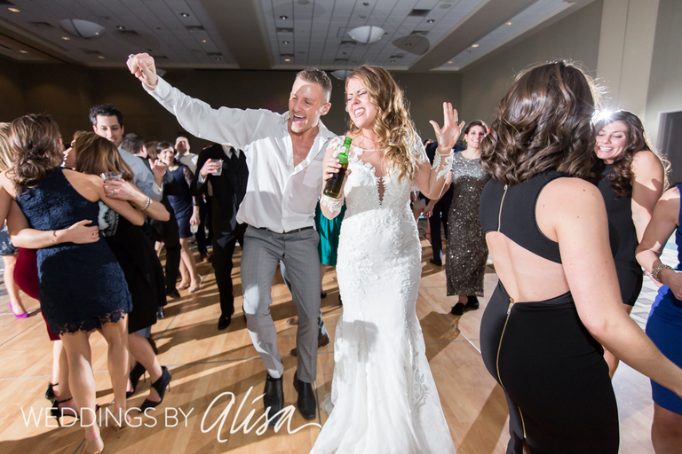Duquesne-Power-Center-Wedding-Photos-100