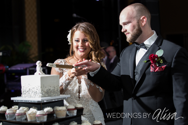 Duquesne-Power-Center-Wedding-Photos-80
