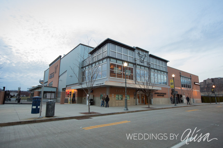 Pittsburgh Wedding Venue Stage AE