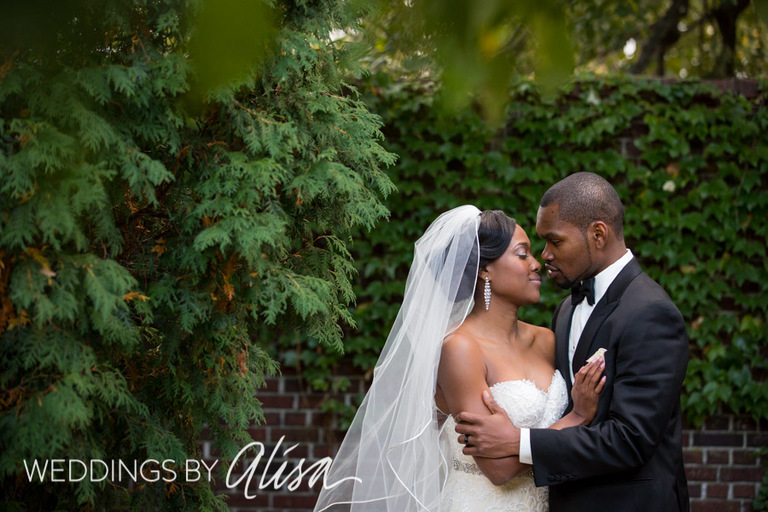 Timeless, classic wedding photos in Pittsburgh