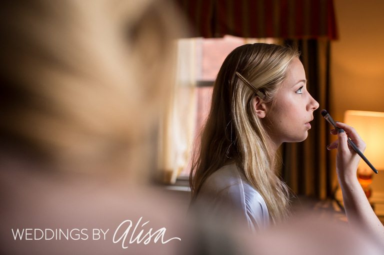 Bride getting ready for wedding at Omni William Penn
