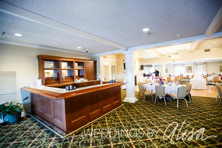 Bar area room set up at Shannopin for wedding