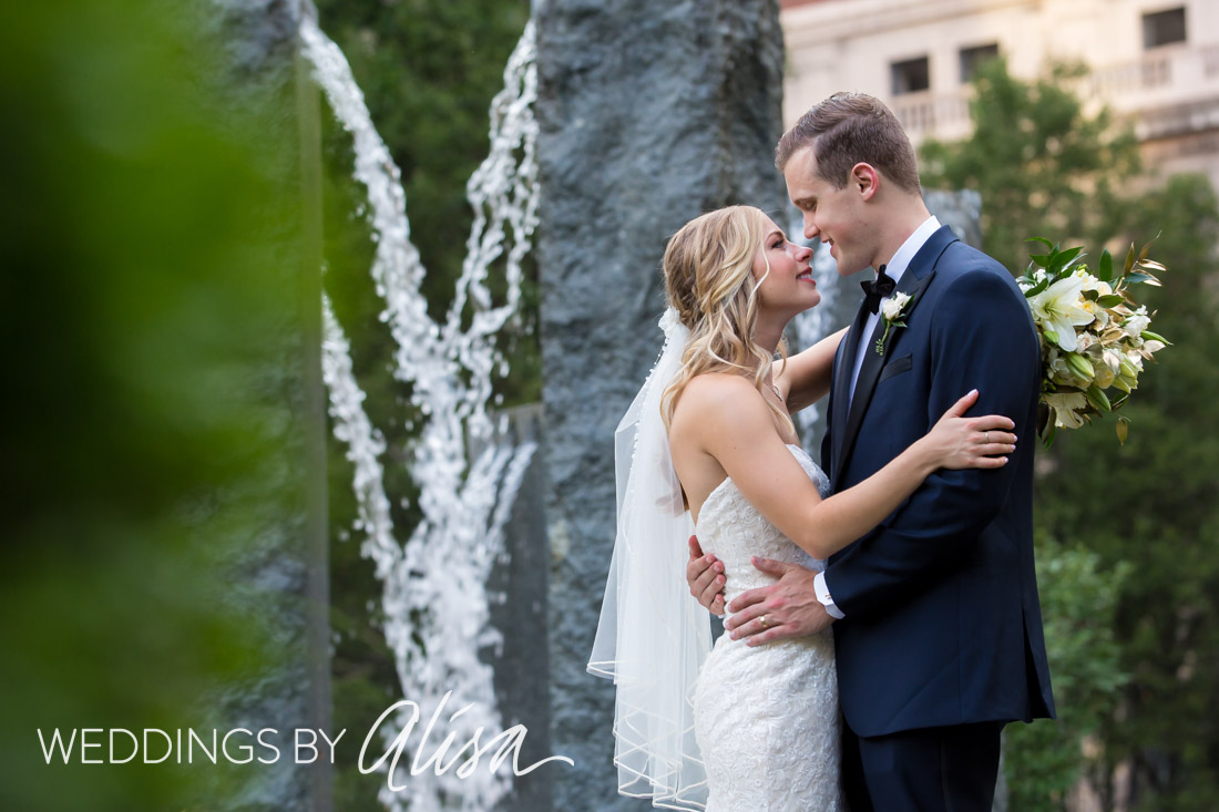 Bride and groom pics at Omni Hotel Pittsburgh
